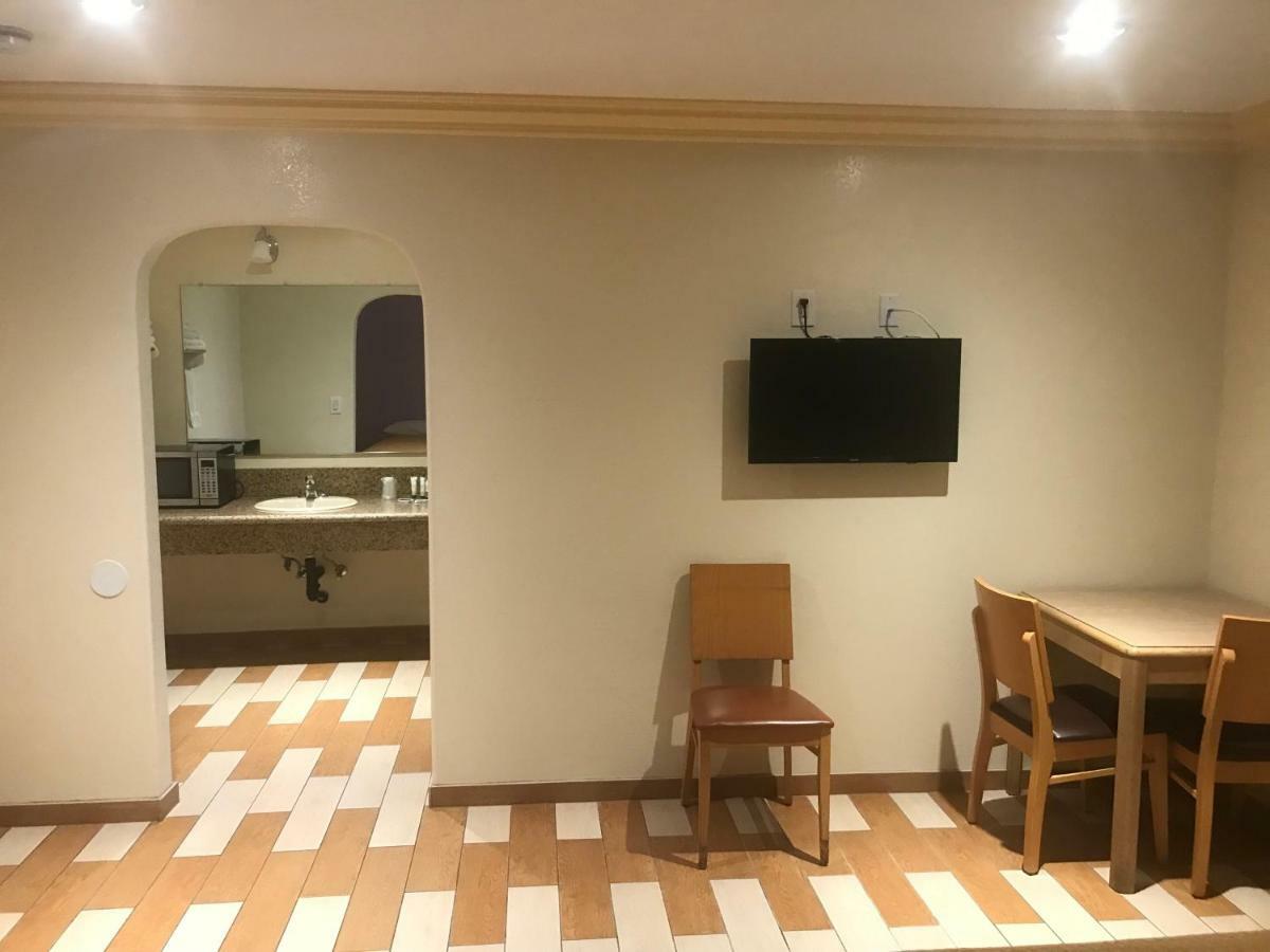 All 8 Motel Лонг Бич Экстерьер фото