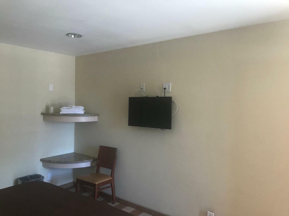 All 8 Motel Лонг Бич Экстерьер фото