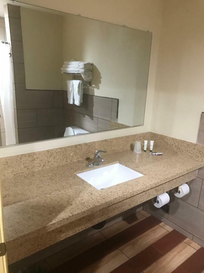 All 8 Motel Лонг Бич Экстерьер фото